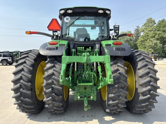 2024 John Deere 6R 215 - Image 10