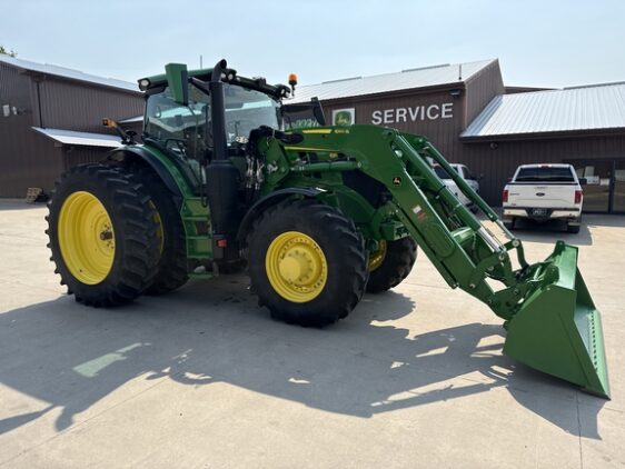 2024 John Deere 6R 215 - Image 15