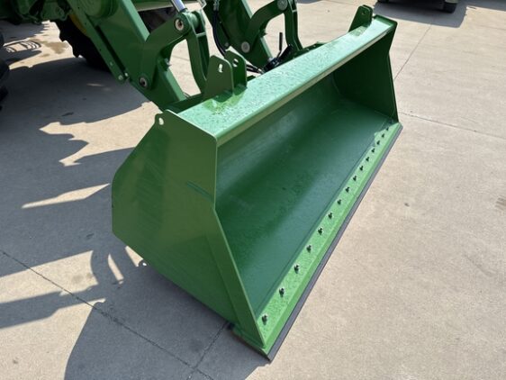 2024 John Deere 6R 215 - Image 27