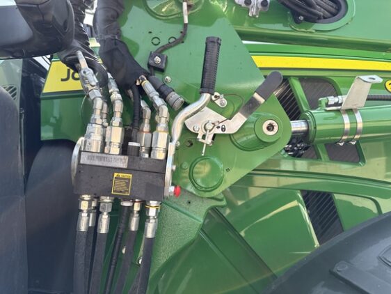 2024 John Deere 6R 215 - Image 30