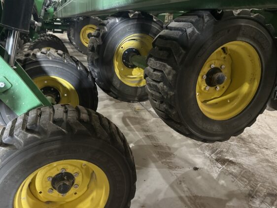 2025 John Deere DB90 - Image 36