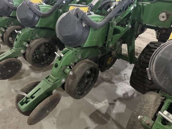 2025 John Deere DB90 - Image 26