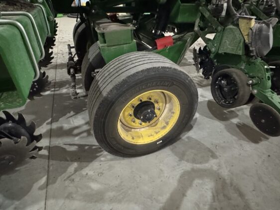 2025 John Deere DB90 - Image 17