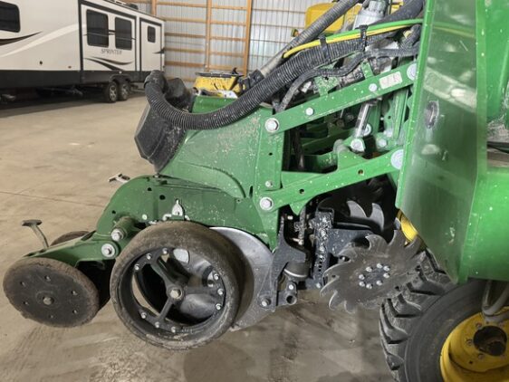 2025 John Deere DB90 - Image 31