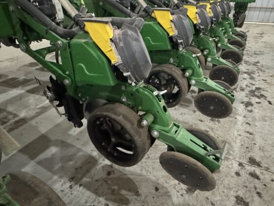 2025 John Deere DB90 - Image 14