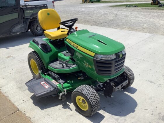 2024 John Deere X730 - Image 2