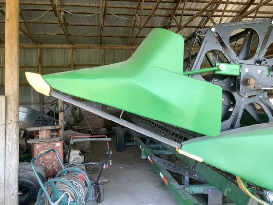 2017 John Deere 630F - Image 14