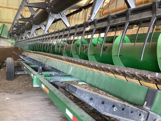 2017 John Deere 630F - Image 13