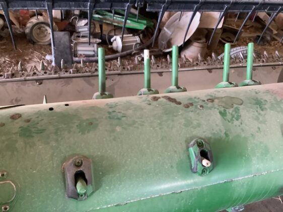 2017 John Deere 630F - Image 19