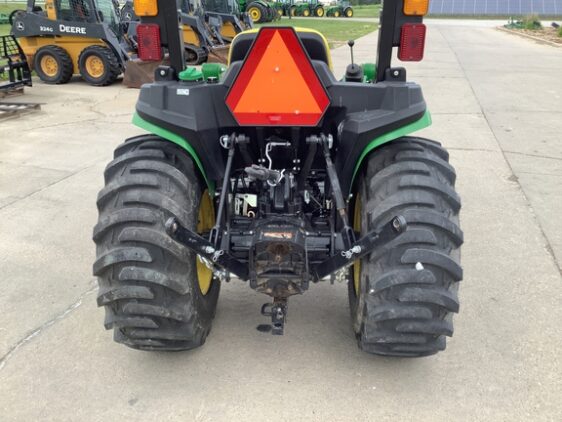 2022 John Deere 3038E - Image 7