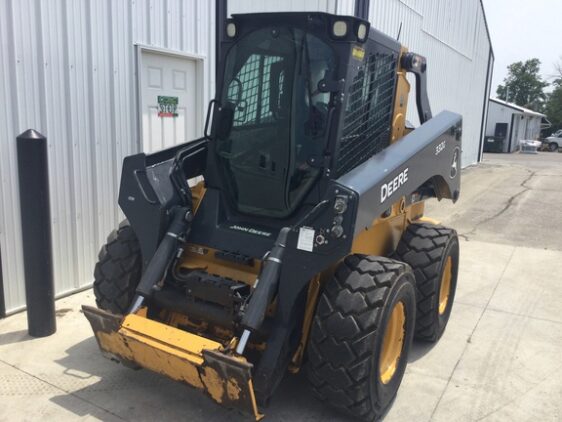 2020 John Deere 332G