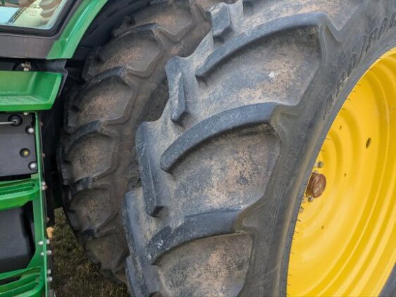 2020 John Deere 8320R - Image 19