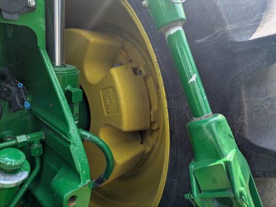 2020 John Deere 8320R - Image 13