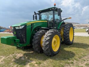 2020 John Deere 8320R