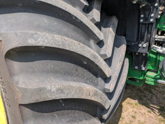 2020 John Deere 9520R - Image 11