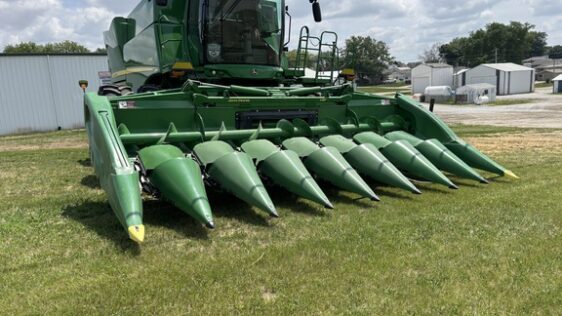 2023 John Deere C8F - Image 4