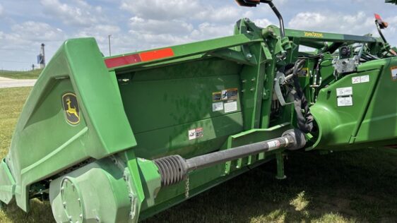 2023 John Deere C8F - Image 10