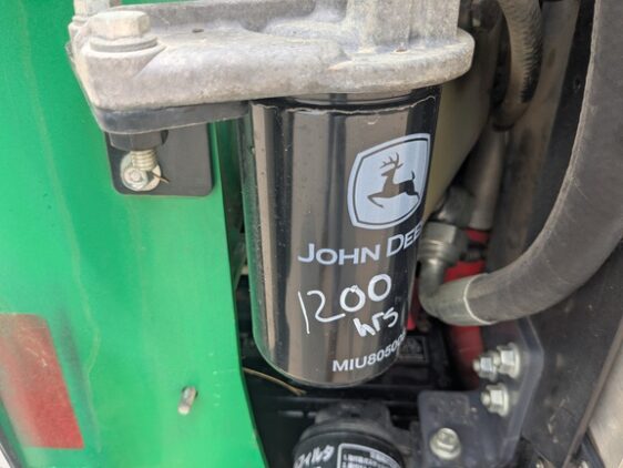 2018 John Deere 317G - Image 28
