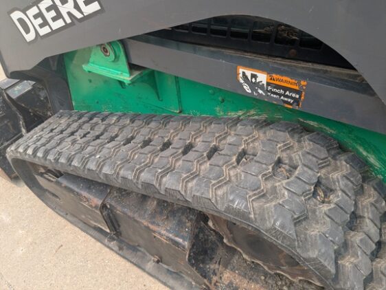 2018 John Deere 317G - Image 24