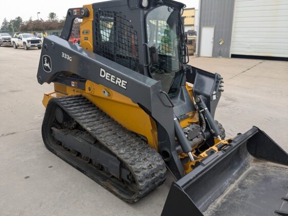 2022 John Deere 333G - Image 24