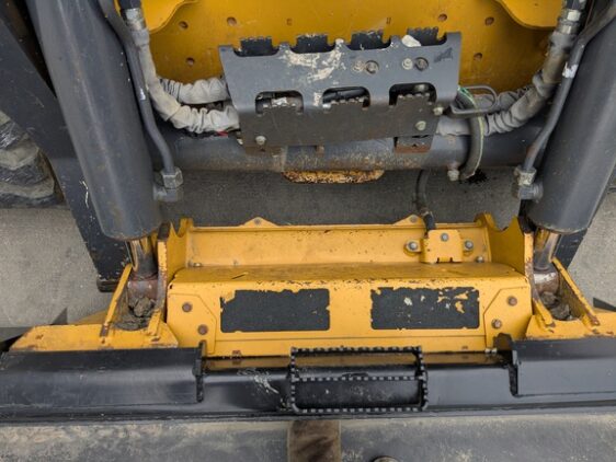 2022 John Deere 333G - Image 26