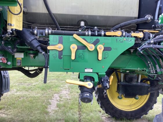 2019 John Deere R4038 - Image 28