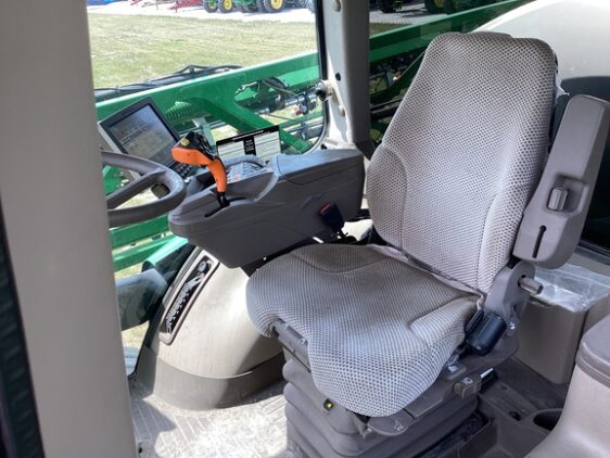 2019 John Deere R4038 - Image 19