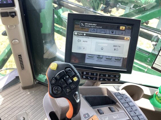 2019 John Deere R4038 - Image 15