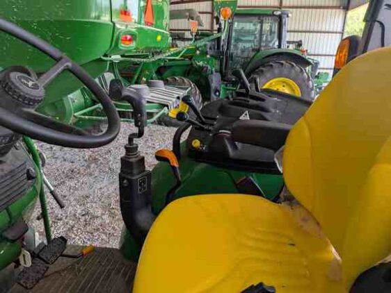 2015 John Deere 5085E - Image 21