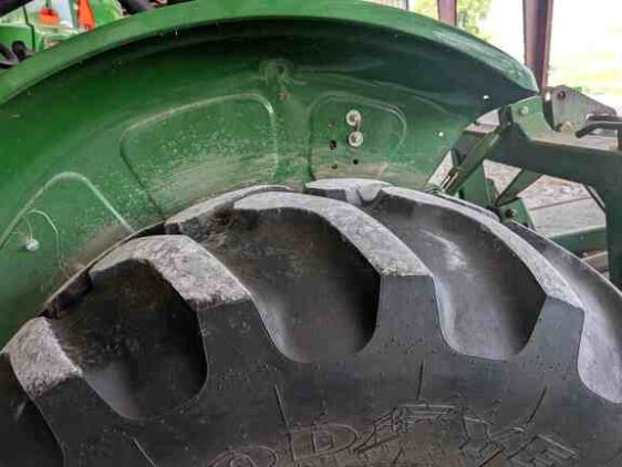 2015 John Deere 5085E - Image 14