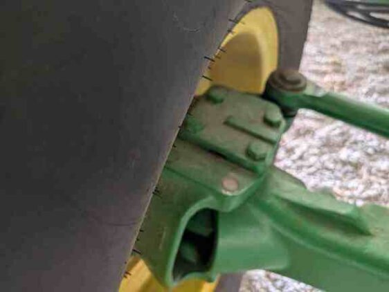 2015 John Deere 5085E - Image 17