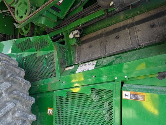 2016 John Deere S680 - Image 6
