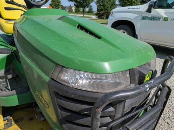 2014 John Deere X750 - Image 8