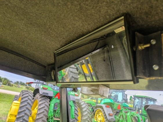 2015 John Deere 1025R - Image 18
