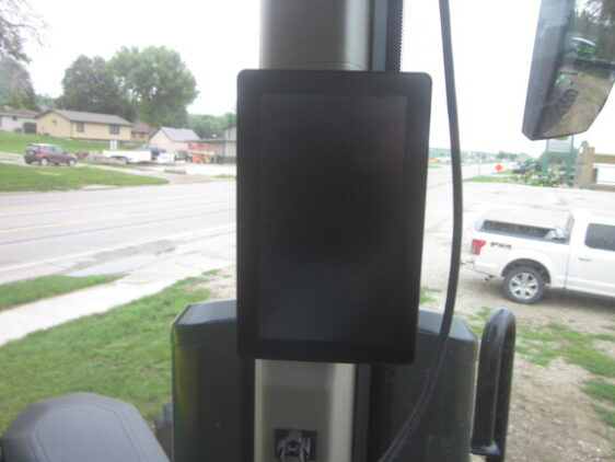2024 John Deere 8R 410 - Image 7