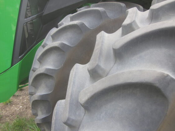 2024 John Deere 8R 410 - Image 15