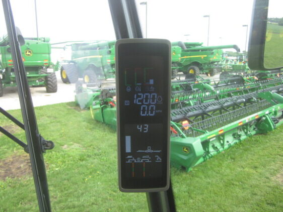 2023 John Deere S780 - Image 18