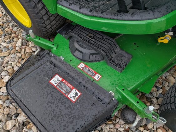 2023 John Deere X730 - Image 10
