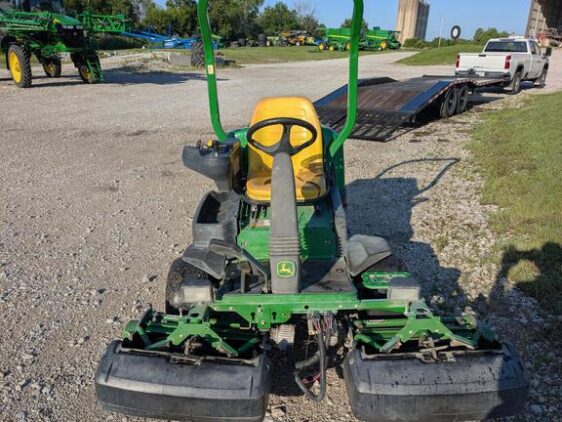 2012 John Deere 2500E - Image 2