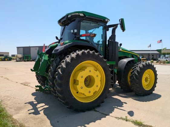 2024 John Deere 8R 410 - Image 6