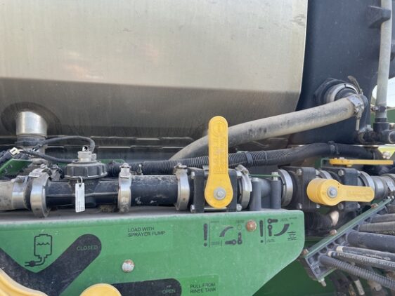 2019 John Deere R4038 - Image 28
