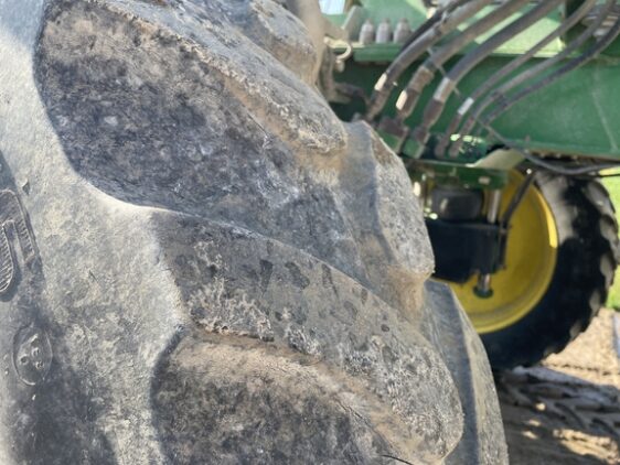2019 John Deere R4038 - Image 18