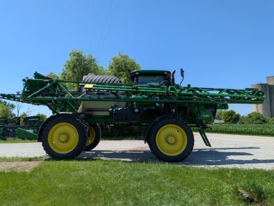 2021 John Deere R4044 - Image 4