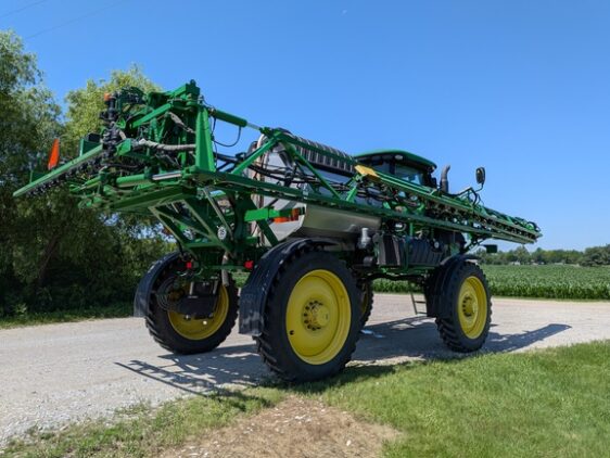 2021 John Deere R4044 - Image 5