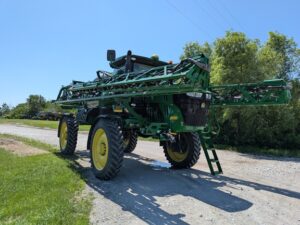 2021 John Deere R4044