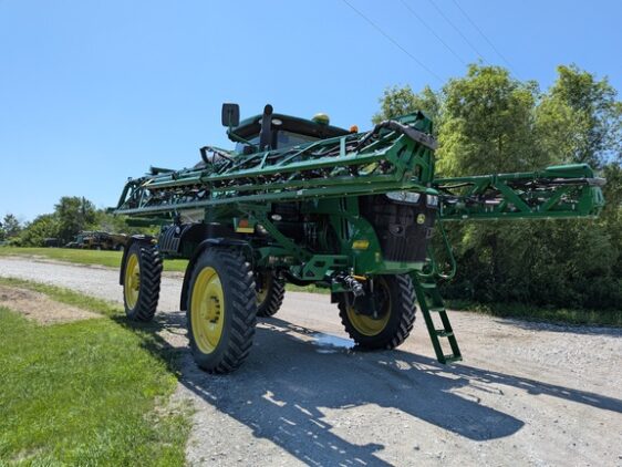 2021 John Deere R4044 - Image 3