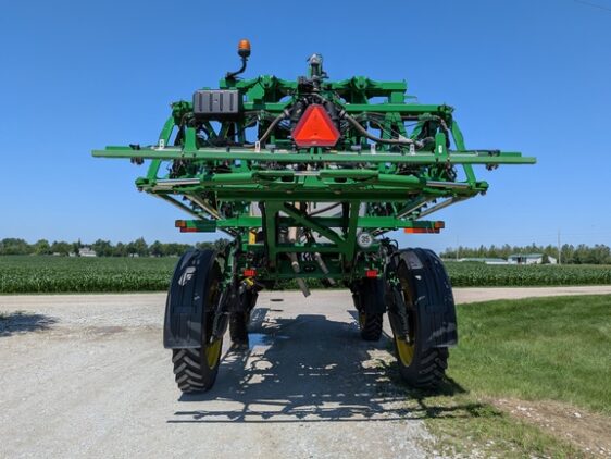 2021 John Deere R4044 - Image 6