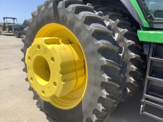 2024 John Deere 8R 410 - Image 17