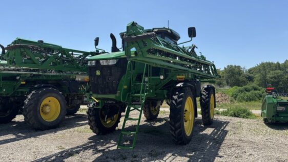 2024 John Deere 412R