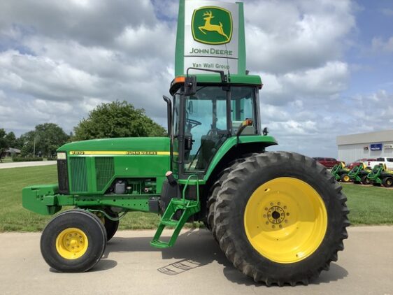2002 John Deere 7810 - Image 3